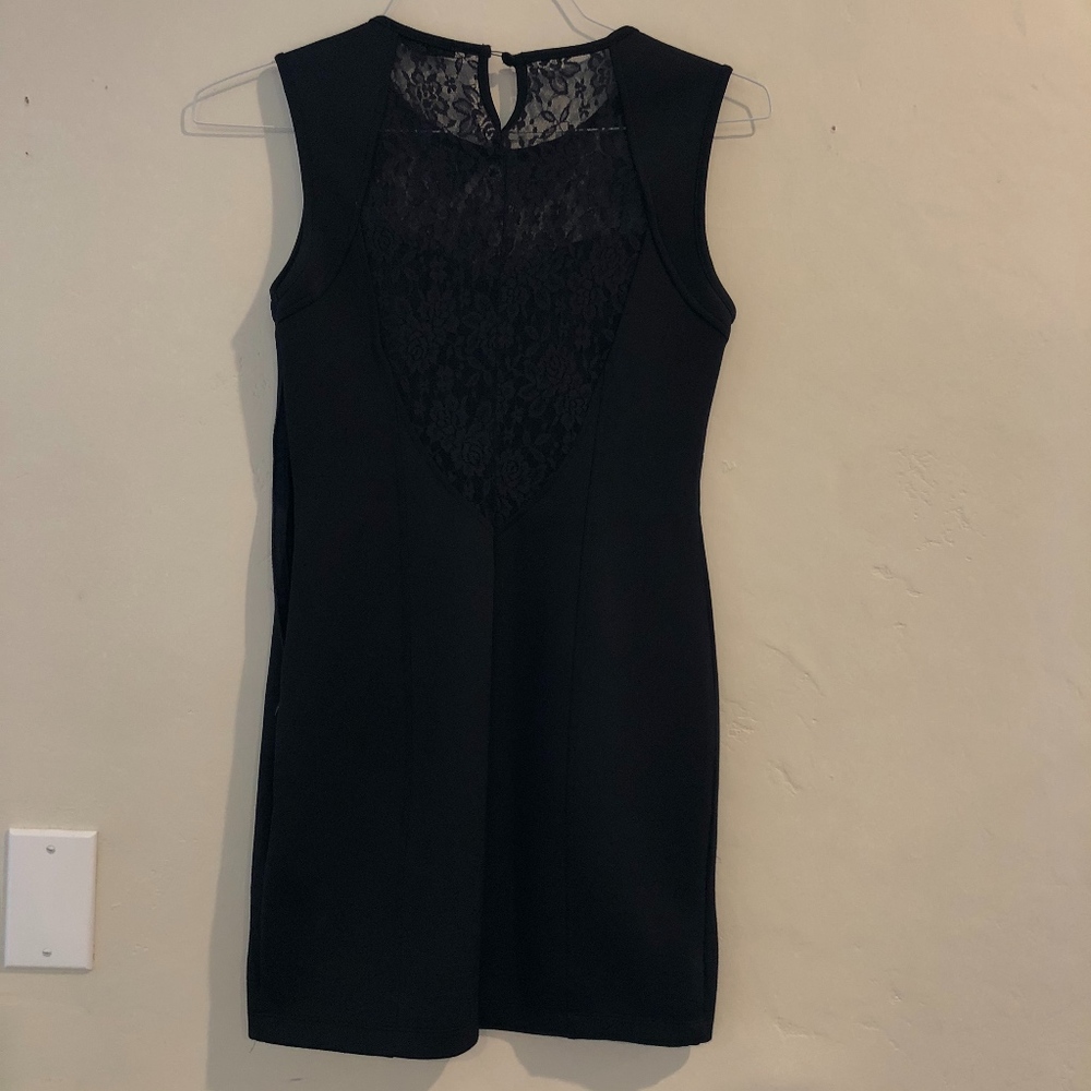 Lace dress - very classy look